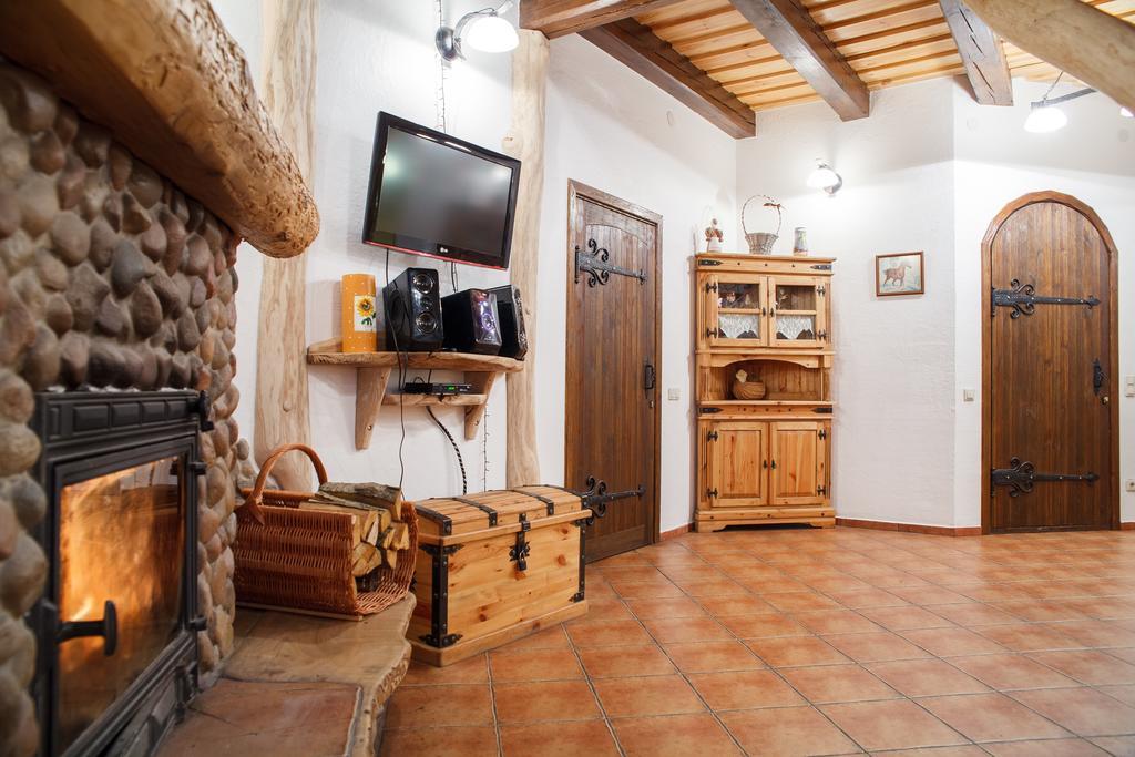 Karalinski Falvarok Tyzengauza Hotel Korolino  Kamer foto
