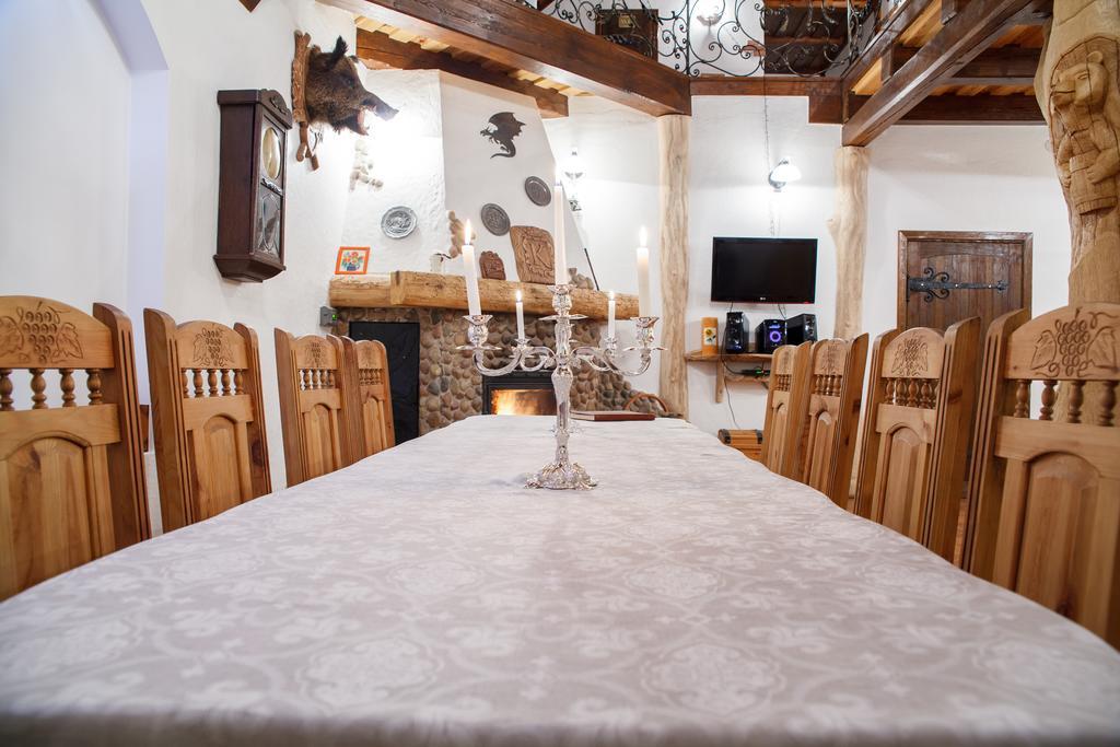 Karalinski Falvarok Tyzengauza Hotel Korolino  Kamer foto