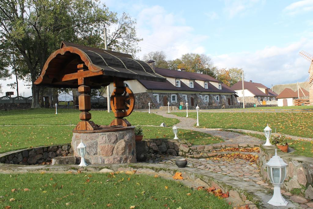 Karalinski Falvarok Tyzengauza Hotel Korolino  Buitenkant foto